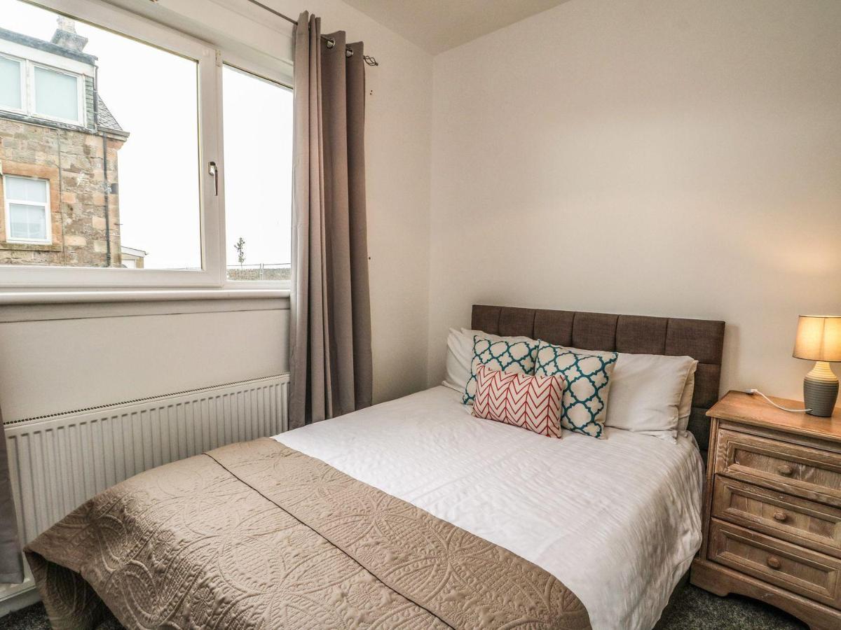 Annielea Is A Cosy 3 Bed Cottage In Helensburgh Eksteriør billede